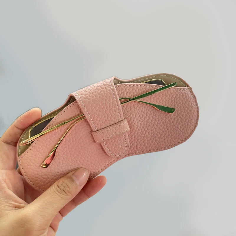 STUDIO CASE