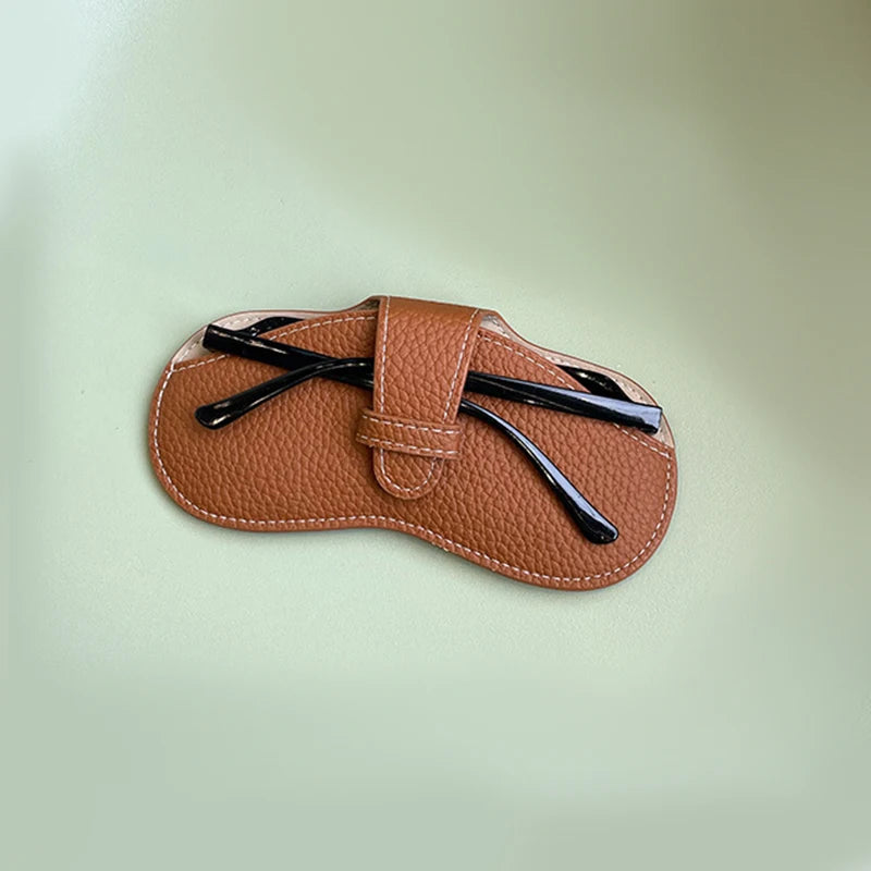 STUDIO CASE
